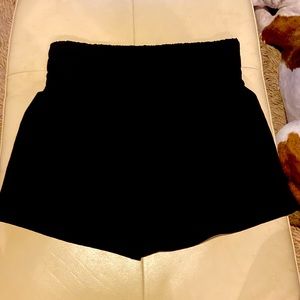 Wide band black athletic shorts